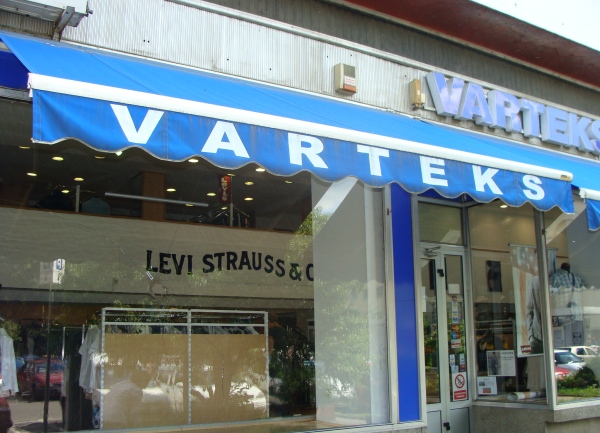 Razbijeni izlozi