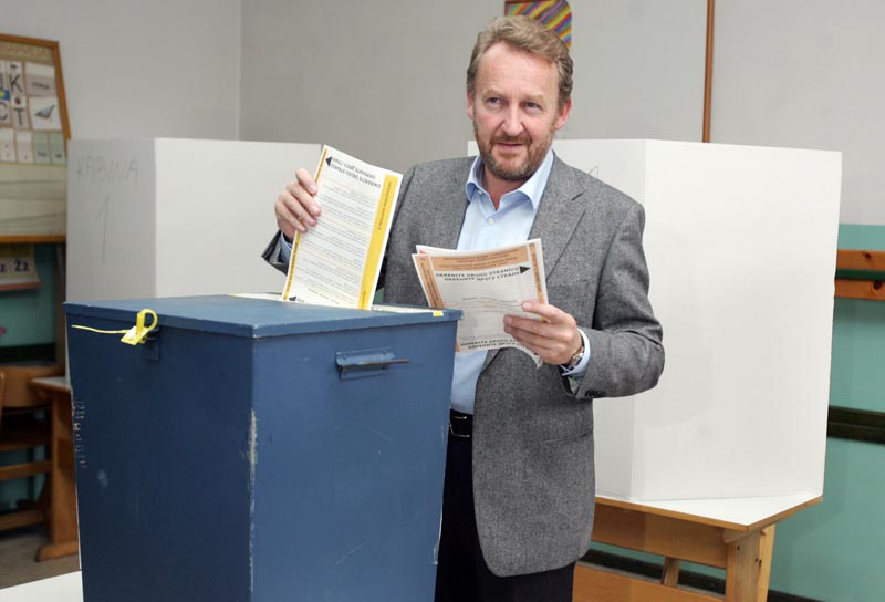 Bakir Izetbegović iza&scaron;ao na izbore