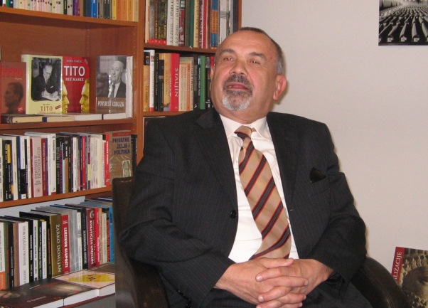 Mladen Lojkić