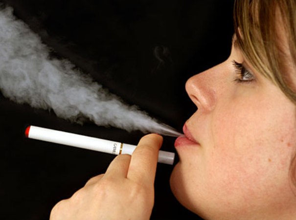 elektronska cigareta