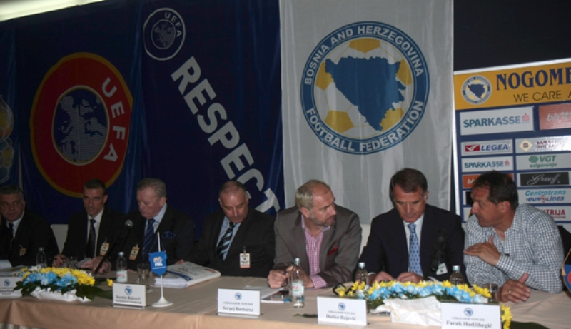 Delegati skup&scaron;tine Nogometnog saveza BiH danas će se ponovo izjasniti o usvajanju novog Statuta Nogometnog saveza od čega ovisi sudbina bh. nogometa i ukidanje suspenzije FIFA-e i UEFA-e/ Foto: DEPO PORTAL