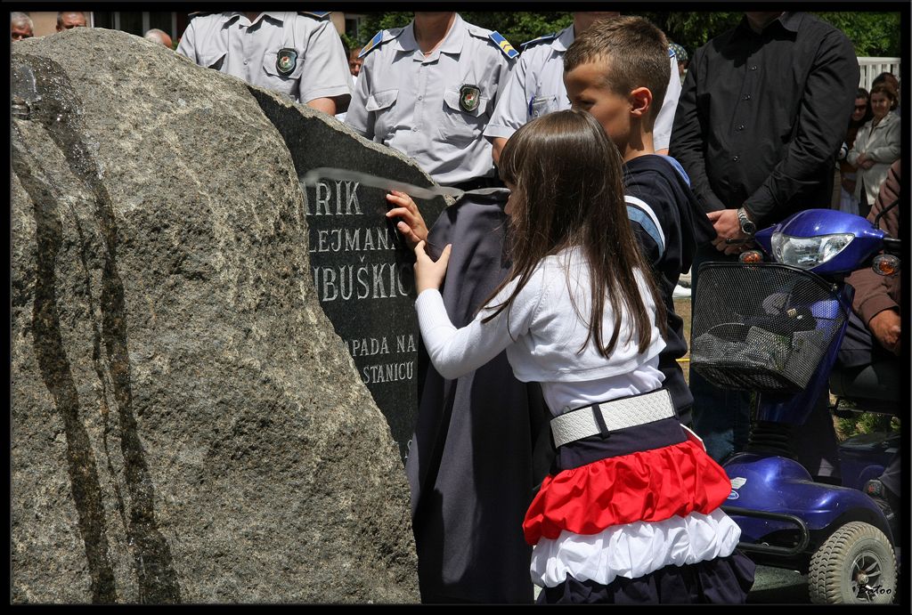 Otkrivanje spomen-ploče Tariku Ljubu&scaron;kiću u Bugojnu