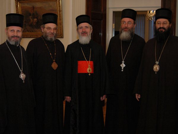 sve&scaron;tenici sa