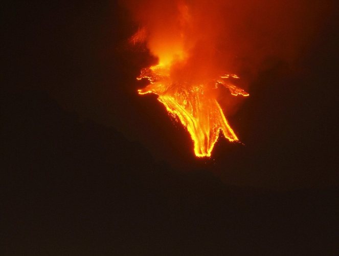 erupcija etne erupcija etne