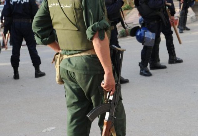 Alžir policajci