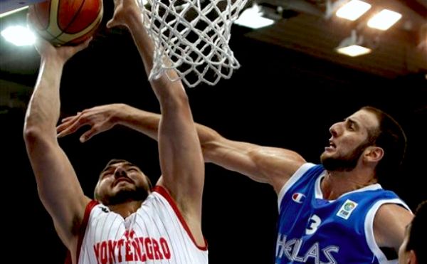 Nikola Peković i Kostas Koufos; foto: AP Nikola Peković i Kostas Koufos; foto: AP