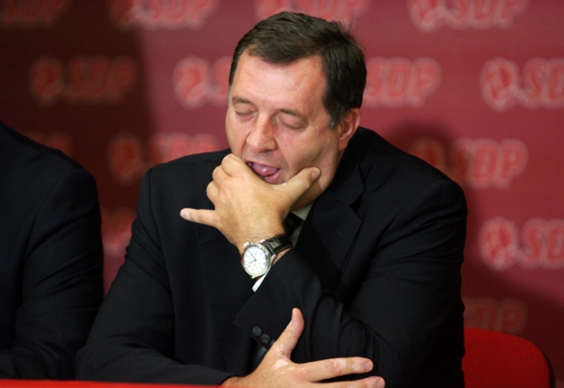 Milorad Dodik zijeva Milorad Dodik zijeva