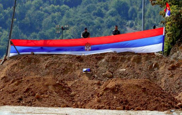 Barikada na Brnjaku; foto: Reuters Barikada na Brnjaku; foto: Reuters