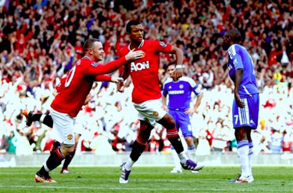 Wayne Rooney i Nani; foto: AP Wayne Rooney i Nani; foto: AP