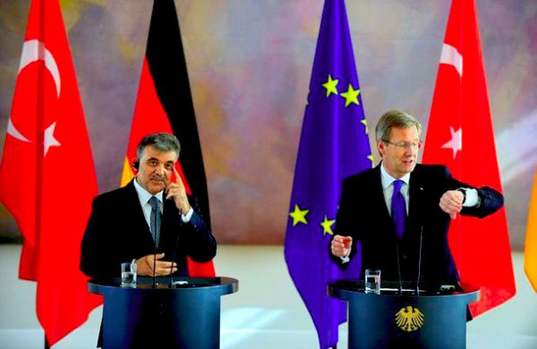 Abdullah Gul i Christian Wulff; foto: Getty Images Abdullah Gul i Christian Wulff; foto: Getty Images