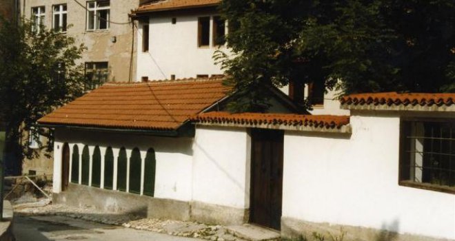 U Sarajevu išarano turbe 'Sedam braće', ostavljena i poruka