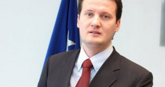 Senad Šepić: SDA bi mogla doživjeti veliki poraz 2018. i završiti kao SDP Zlatka Lagumdžije!