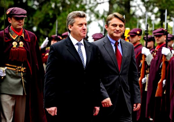 Gjorge Ivanov i Željko Kom&scaron;ić; foto: Reuters
