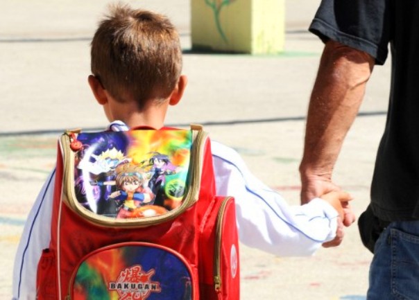 dijete skola dijete skola