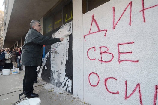 Prekrečili grafite