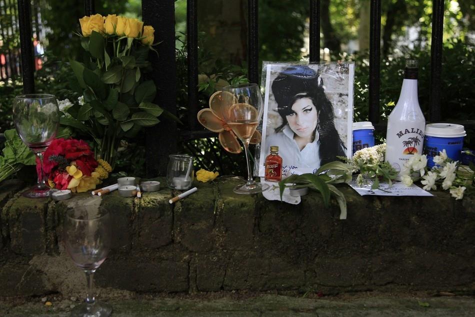 smrt amy winehouse