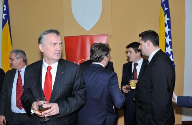 SDP BiH organizirao u sjedištu stranke u Sarajevu tradicionalni novogodišnji prijem / Foto: Dnevniavaz.ba SDP BiH organizirao u sjedištu stranke u Sarajevu tradicionalni novogodišnji prijem / Foto: Dnevniavaz.ba