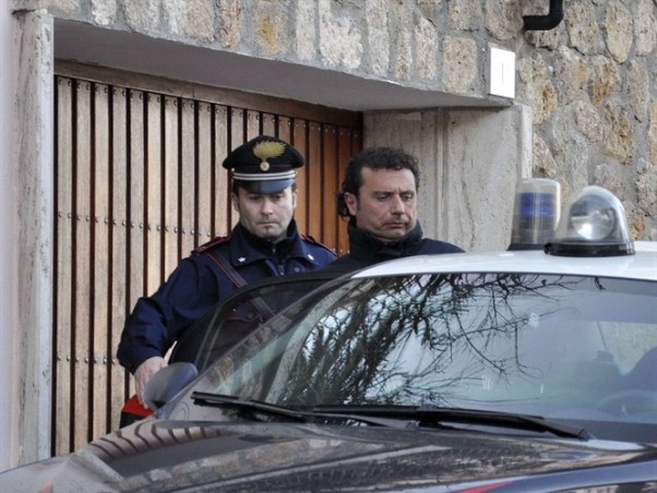 Kapetan Francesco Schettino Kapetan Francesco Schettino