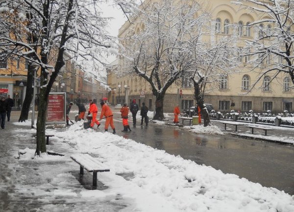 Ministarstvo rada apeluje na poslodavce da preduzmu mjere zaštite zdravlja svojih radnika Ministarstvo rada apeluje na poslodavce da preduzmu mjere zaštite zdravlja svojih radnika