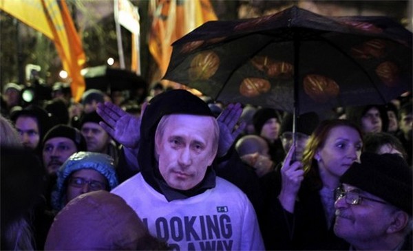 Demonstranti uzvikivali 'Rusija bez Putina!'
