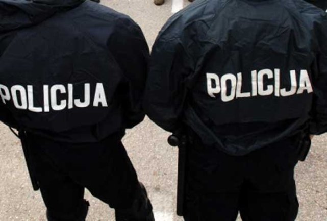 policija naslovna
