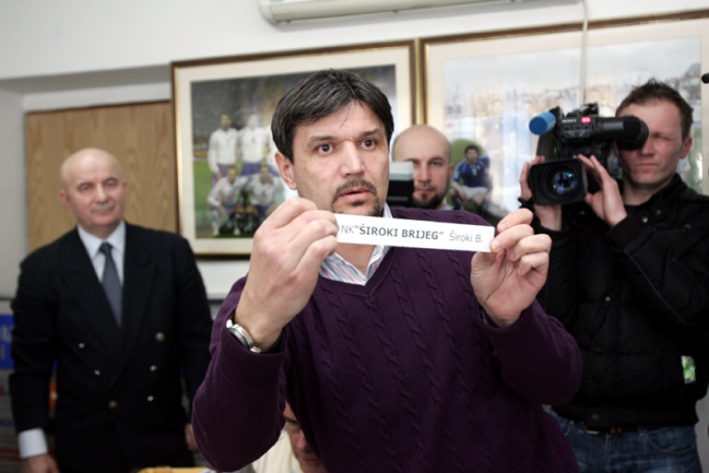 Izvlačenje polufinalista Kupa BiH/ Foto: DEPO PORTAL Izvlačenje polufinalista Kupa BiH/ Foto: DEPO PORTAL