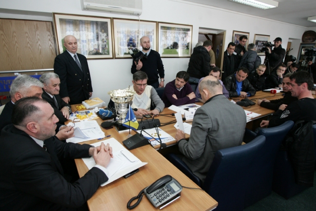 Izvlačenje polufinalista Kupa BiH/ Foto: DEPO PORTAL Izvlačenje polufinalista Kupa BiH/ Foto: DEPO PORTAL
