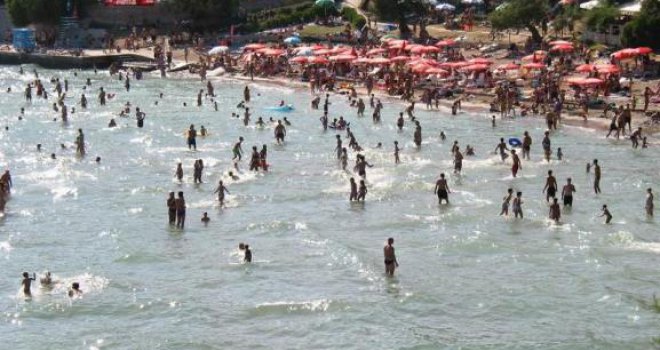  Spašavanje sezone: Hrvatska će turistima sufinansirati brze antigenske testove