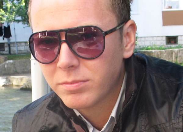 Omer Čevra flash