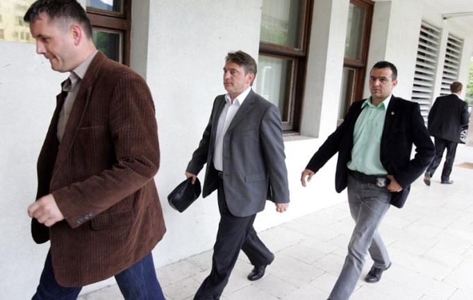 Željko Komšić dolazi na sjednicu Predsjedništva SDP-a/ Foto: DEPO PORTAL Željko Komšić dolazi na sjednicu Predsjedništva SDP-a/ Foto: DEPO PORTAL