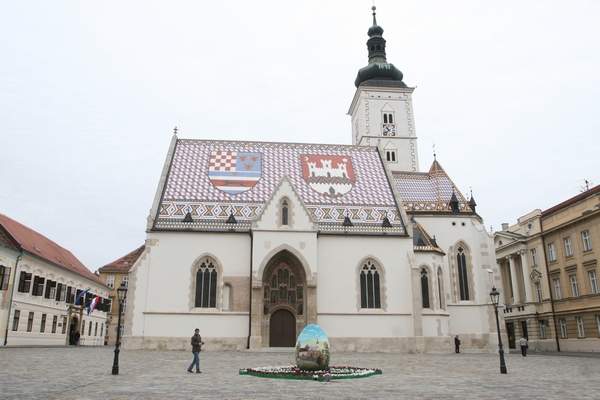 Nakon osam godina se ukida zabrana prosvjeda na Markovom trgu u Zagrebu Nakon osam godina se ukida zabrana prosvjeda na Markovom trgu u Zagrebu