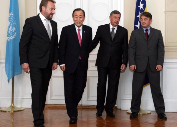 Ban Ki-moon sa članovima Predsjedništva BiH/ Foto. DEPO PORTAL Ban Ki-moon sa članovima Predsjedništva BiH/ Foto. DEPO PORTAL