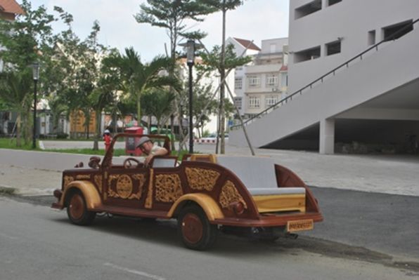 drveni automobil
