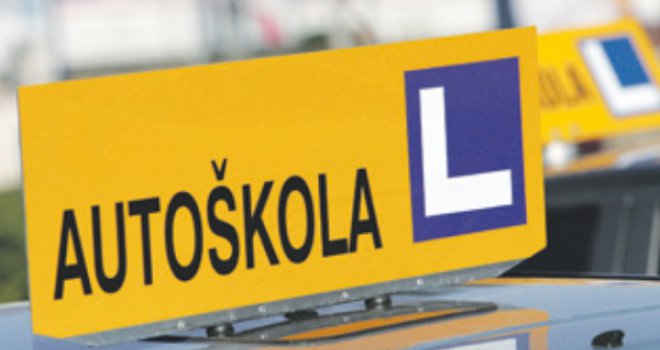  Instruktor istjerao ispitivača iz auta: Marš napolje, magarac!