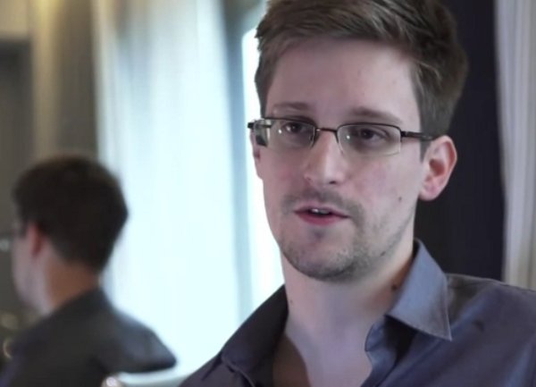 Edward Snowden nova