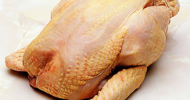 Kako razlikovati piletinu uzgojenu na prirodan način od one pune hemikalija? Ovo je detalj koji će vam sve otkriti
