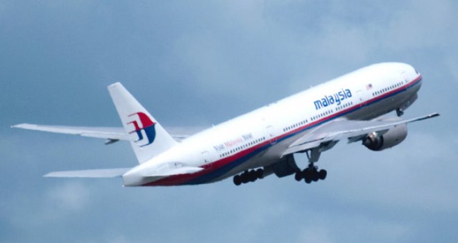 Avion Malaysia Airlinesa prisiljen da hitno sleti u Australiju