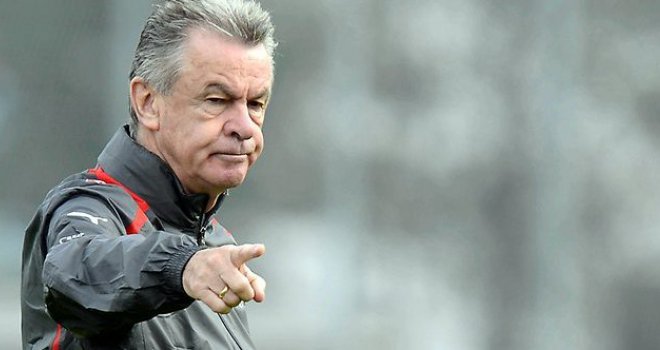 Ottmar Hitzfeld završio trenersku karijeru, na selektorskoj klupi zamijenio ga Bosanac 