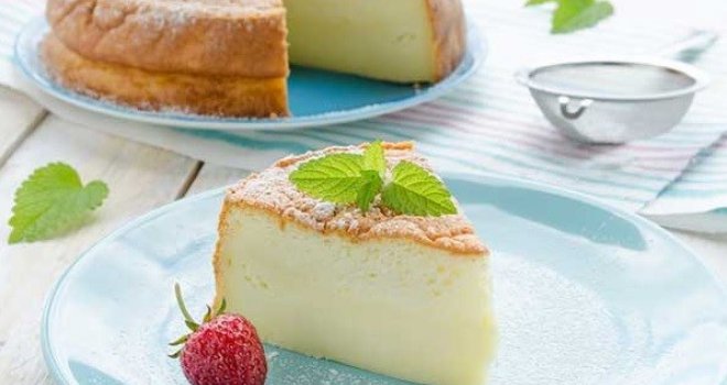 Popularni kolač slavi svoj dan: Rashladite se cheesecakeom s kokosom i bijelom čokoladom