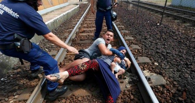 I Austrija suspendira Šengen: Počinju kontrole granica zbog izbjegličkih kretanja