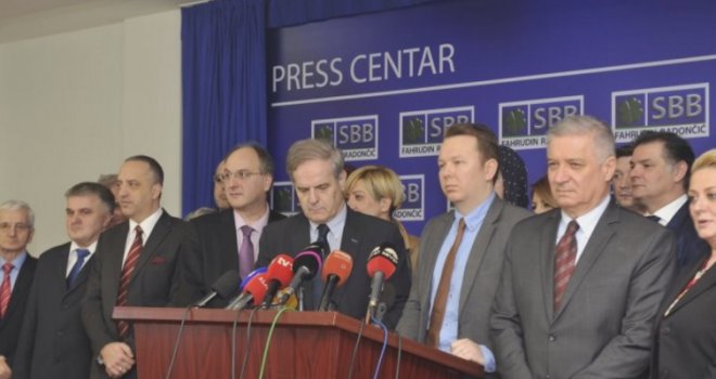 SBB odgovara SDA: Izetbegović ni nakon 27 godina vlasti nema talenta i pameti da promijeni providnu strategiju