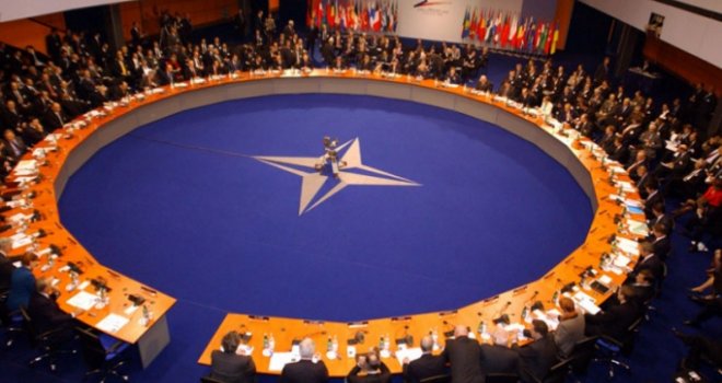 Crna Gora od danas i formalno članica NATO-a