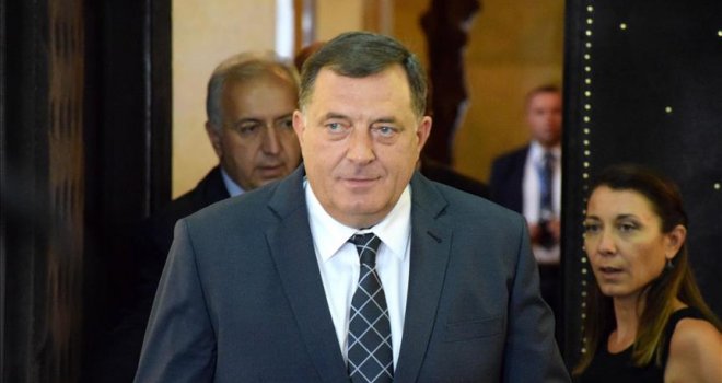 Dodik: Izetbegović je izazvao političku krizu u BiH, a SDS se odlučio za konformizam