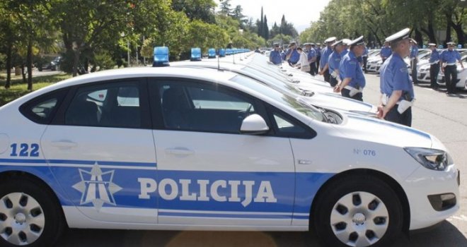Ubio nevjenčanu suprugu, ranio punicu, a sebi prerezao vrat