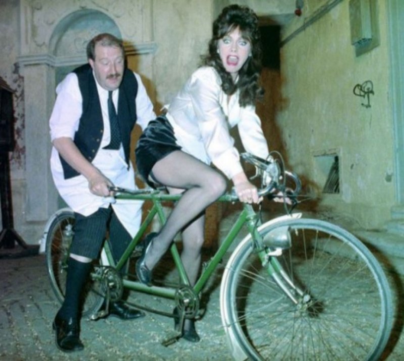 allo-allo