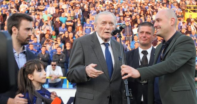 Ivica Osim otvorio istočnu tribinu stadiona Grbavica, okupilo se više od 12.000 navijača