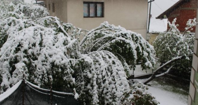 Prvo puno kiše pa mećava, negdje i do 50 cm snijega... A šta se sprema u BiH nakon olujnog vjetra i jugovine?  