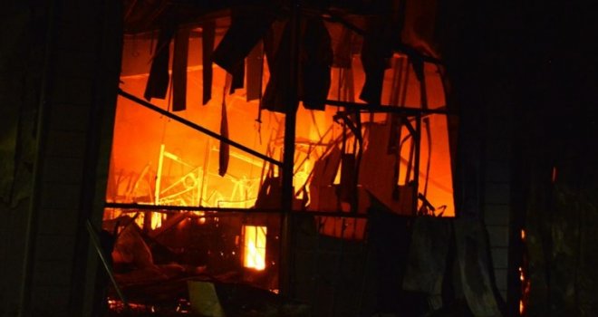 Dirljive poruke nakon požara u Bingu: Gore večeras životi ljudi, čije suze koliko ih je, kunem se, i ovu vatru ugasile bi!