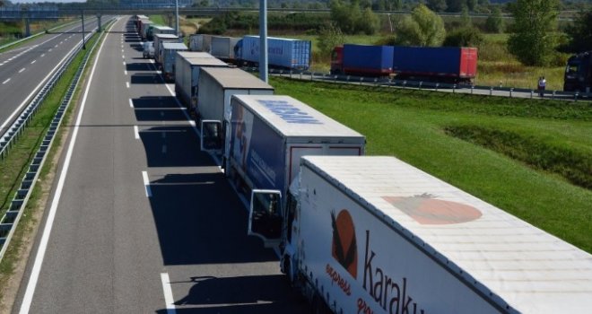 Hrvatska obustavila tranzit kamiona na pet graničnih prijelaza sa BiH, očekuje se reakcija