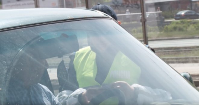 Sarajevska policija oduzela automobil: Vozač imao 270.000 KM neplaćenih kazni